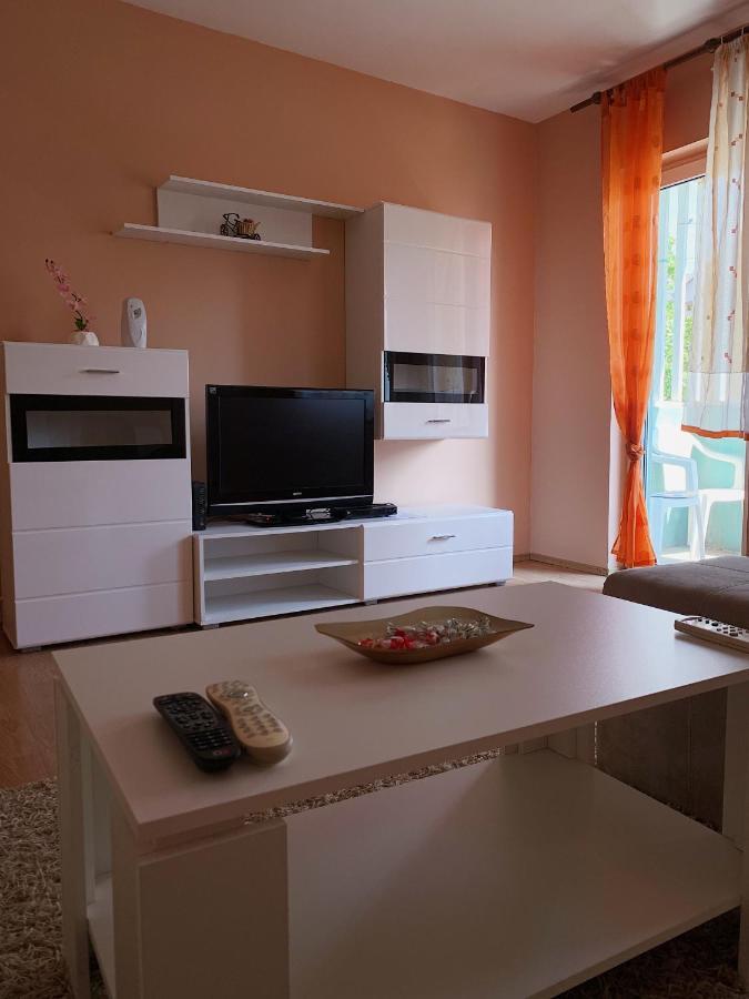 Apartment Sunny Bulevar Mostar Bagian luar foto